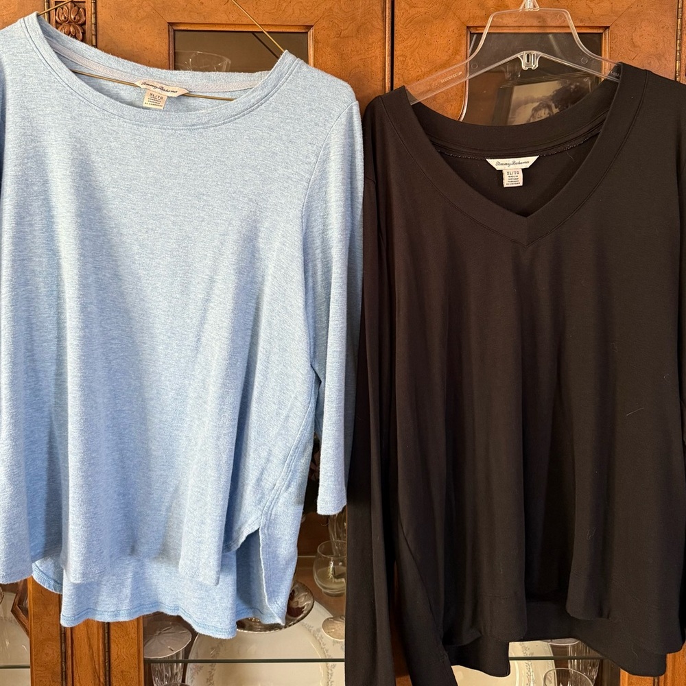 Tommy Bahama Women's Blue and Black Tops Size XL